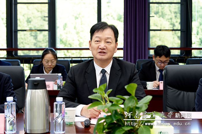 牧原集团董事长秦英林讲话
