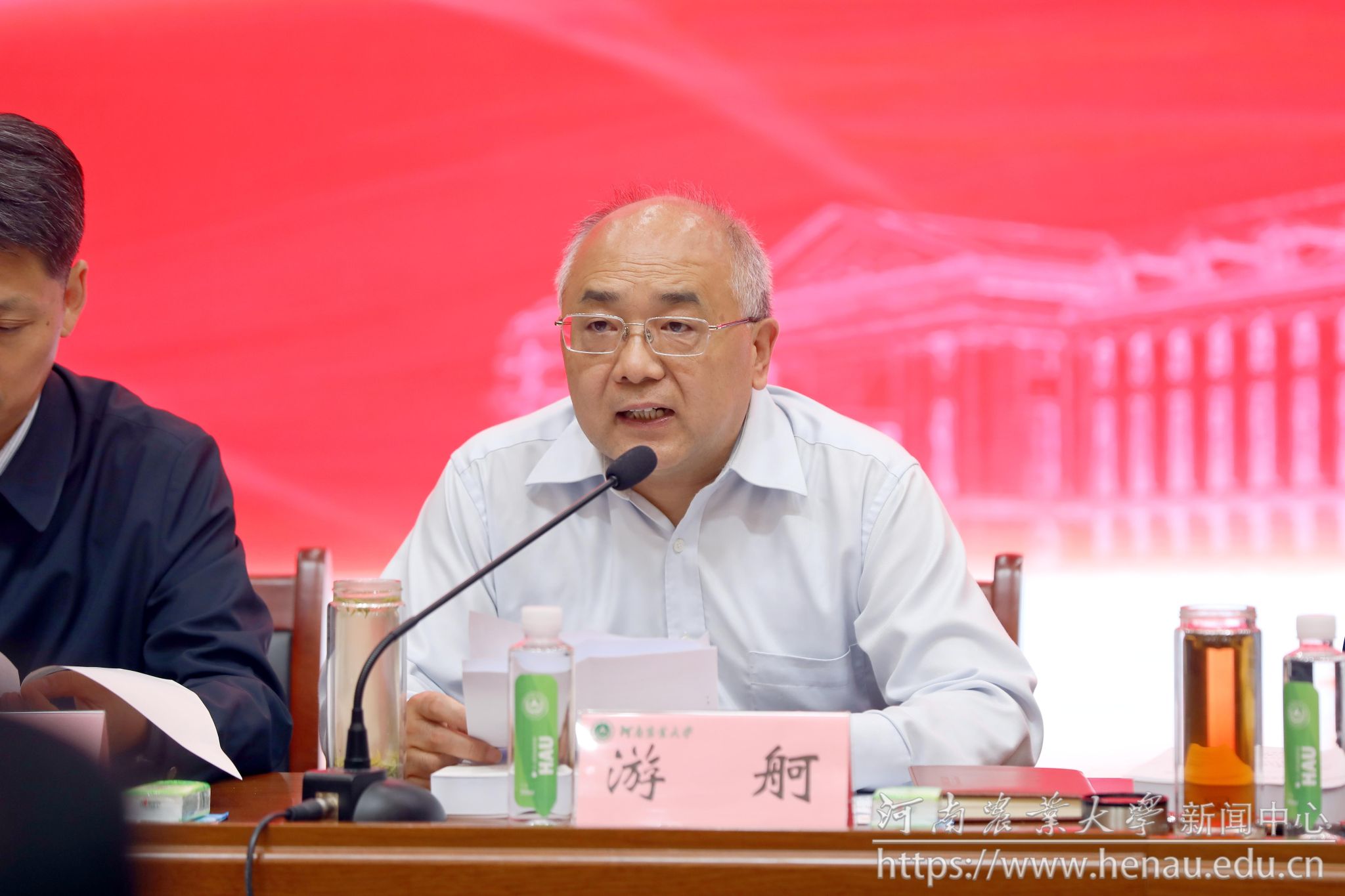 游舸.jpg