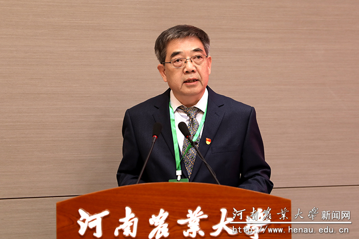 校友会会长杨秋生作校友会工作报告 校友会会长杨秋生作校友会工作报告