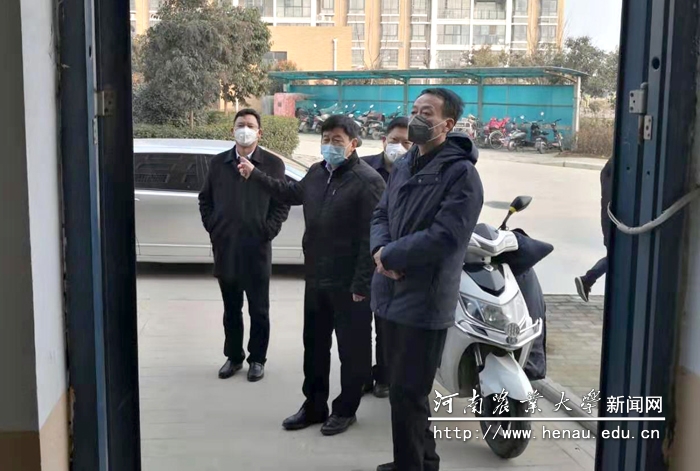 校党委书记魏蒙关查看许昌校区疫情防控情况