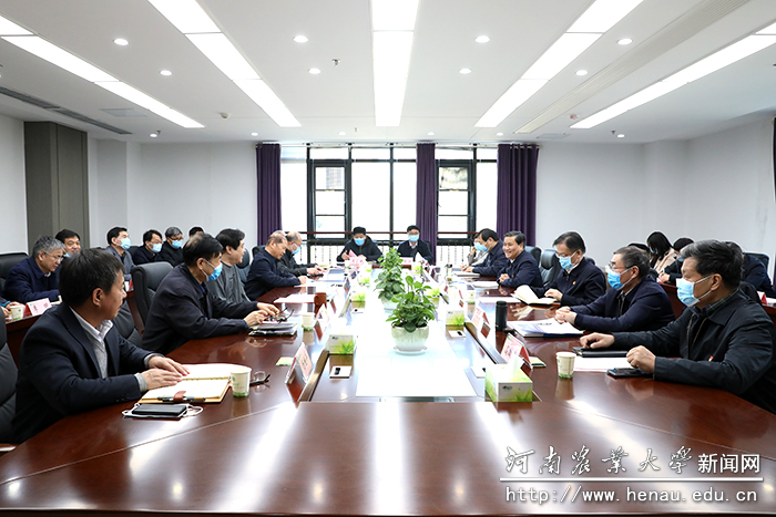 座谈会现场 座谈会现场