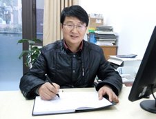 龙子湖校区建设指挥部绿化管理办公室主任 孙忆隆 龙子湖校区建设指挥部绿化管理办公室主任 孙忆隆