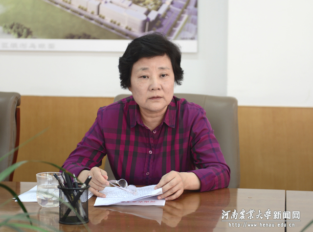 副校长柳娜讲话 副校长柳娜讲话
