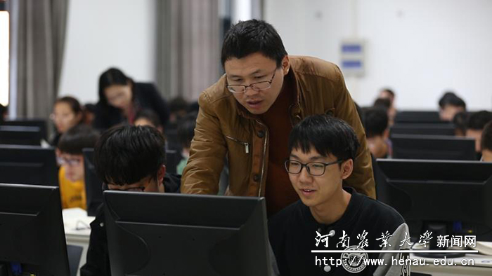 指导学生上机实验 指导学生上机实验