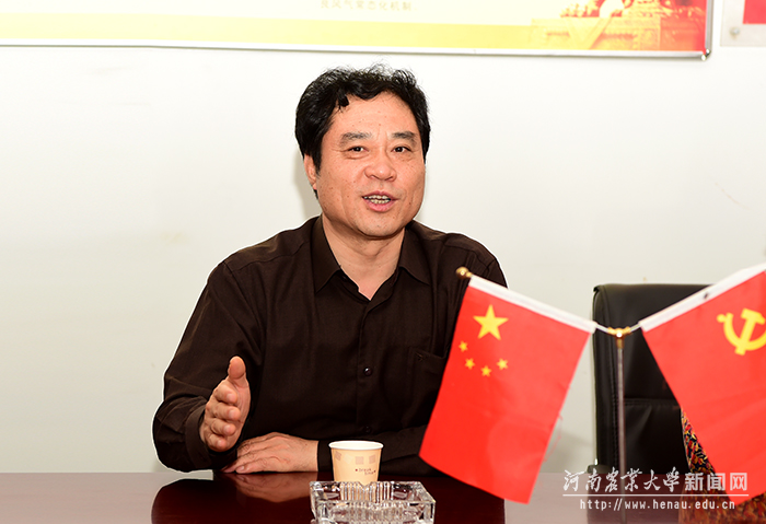 张校长 张校长