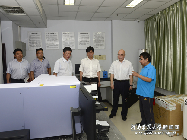 校党委书记李留心一行到机电工程学院调研 校党委书记李留心一行到机电工程学院调研