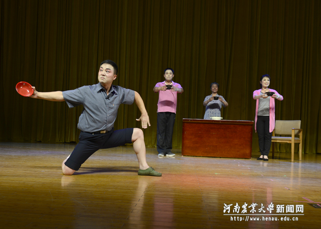 情景剧《丹江夜雨》再现了淅川人民舍小家为大家的情怀 情景剧《丹江夜雨》再现了淅川人民舍小家为大家的情怀