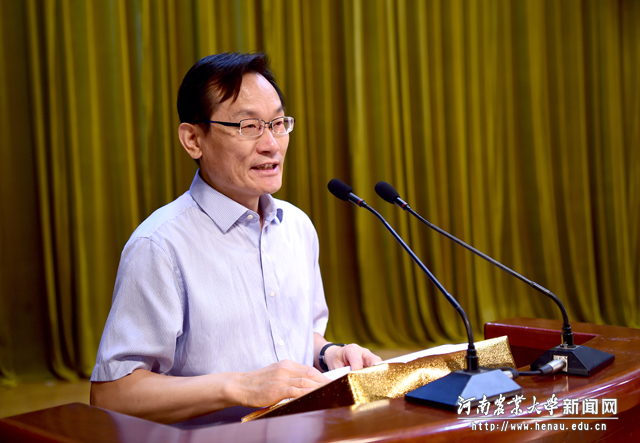 教师代表、生命科学学院王伟教授为毕业生送去真挚祝福 教师代表、生命科学学院王伟教授为毕业生送去真挚祝福