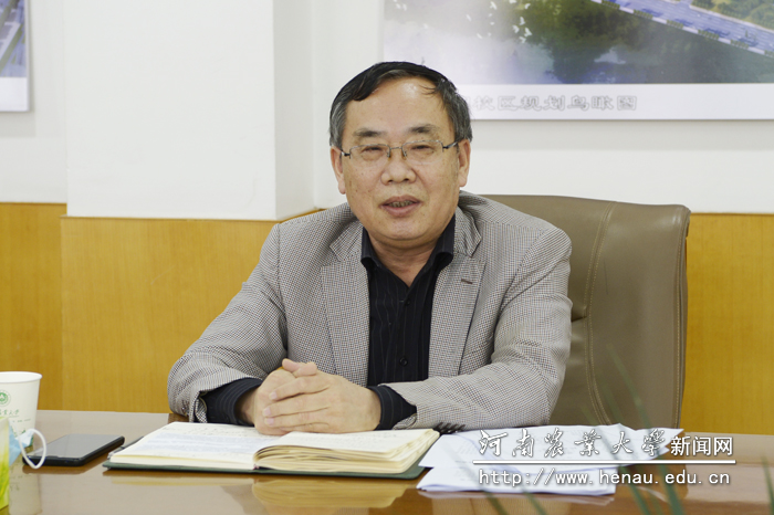 尚富德副校长发表讲话