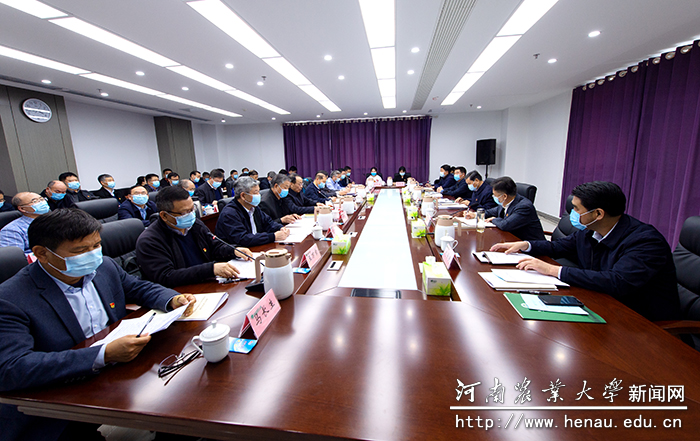 座谈会现场 座谈会现场