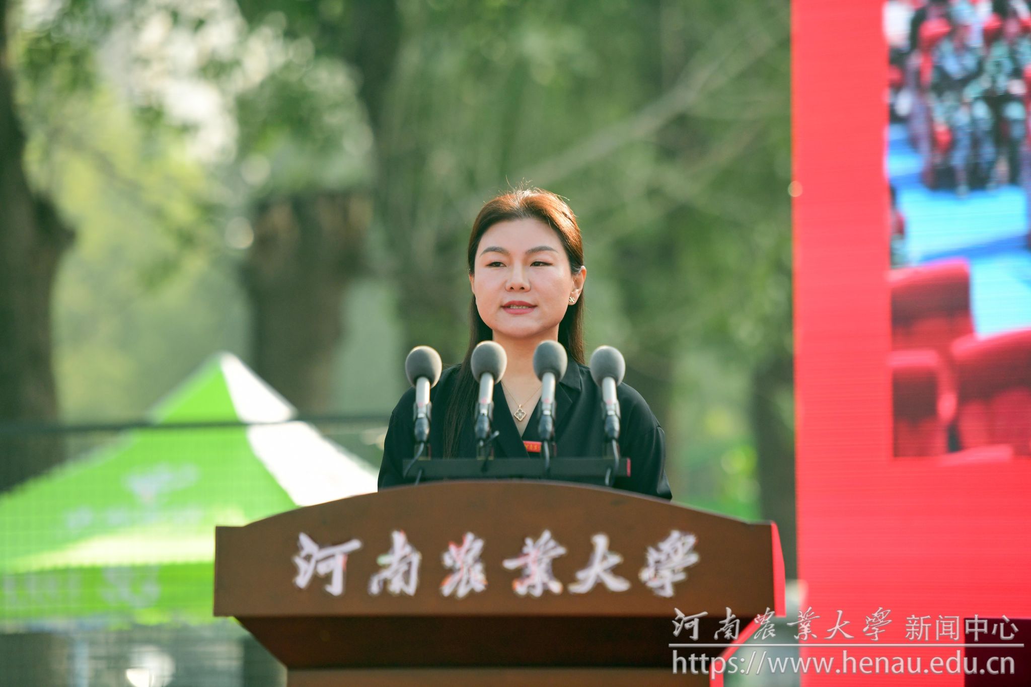 校友代表、小米集团副总裁张剑慧发言.jpg