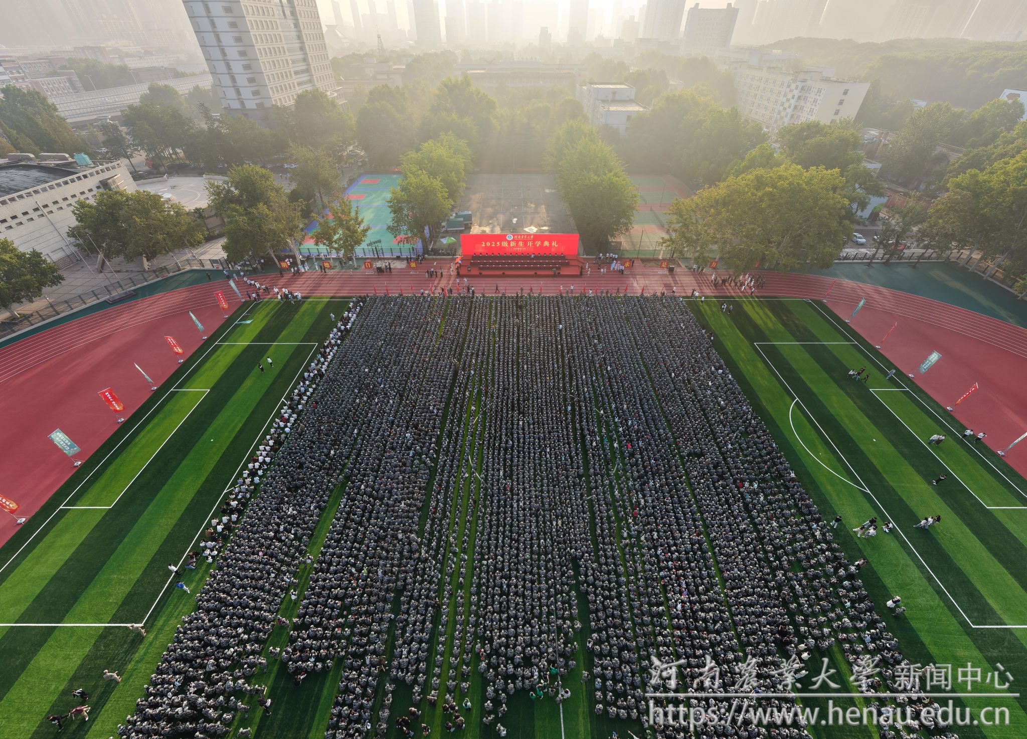 百廿学府迎新人.jpg