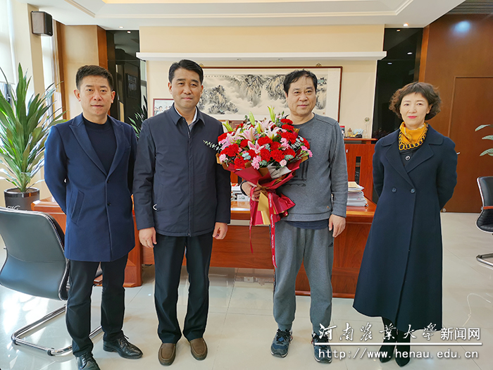 省科技厅副厅长刘保民一行看望慰问校长、中国工程院院士张改平 省科技厅副厅长刘保民一行看望慰问校长、中国工程院院士张改平
