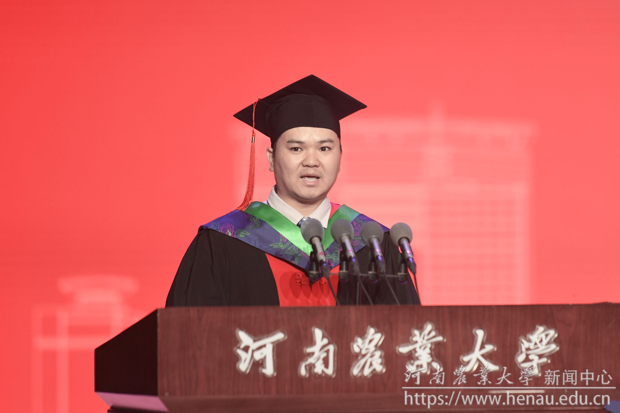 博士生代表.jpg