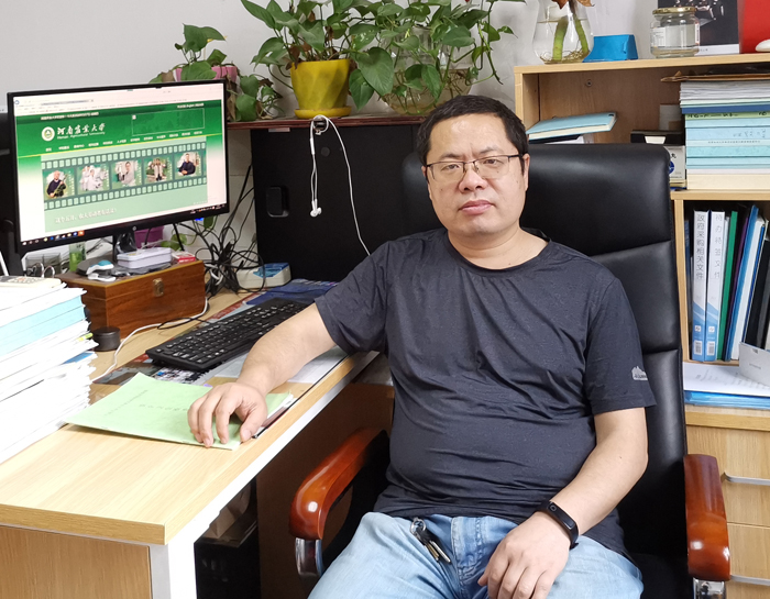 食品科学技术学院教师张建威 食品科学技术学院教师张建威