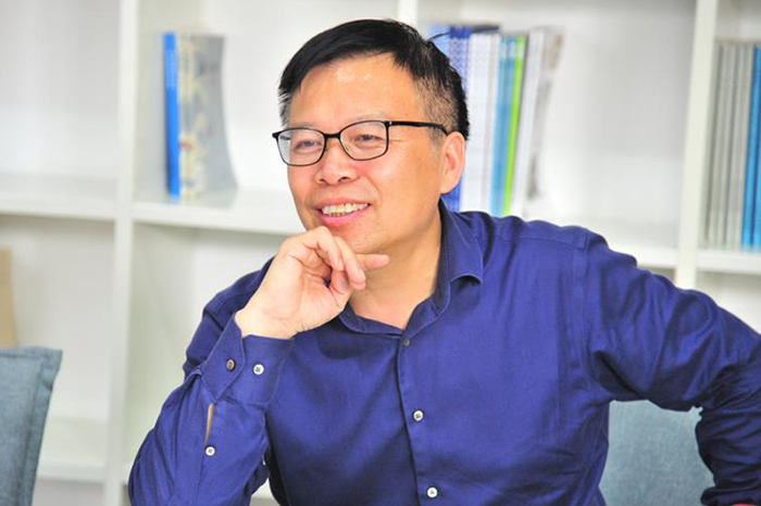 文法学院院长 王晓勇