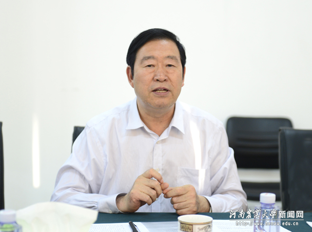 校党委书记程传兴致辞