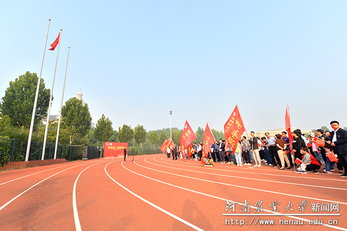 升旗仪式现场 升旗仪式现场