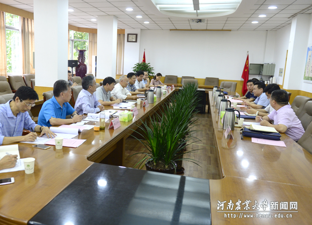 河南省畜牧局副局长周辰良一行来校调研