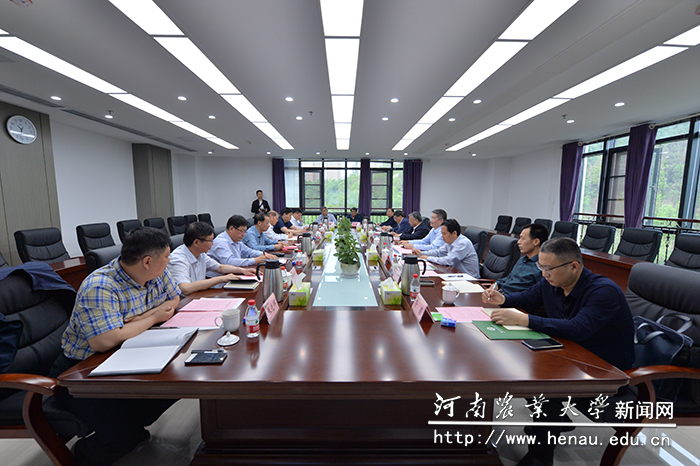 座谈会现场 座谈会现场