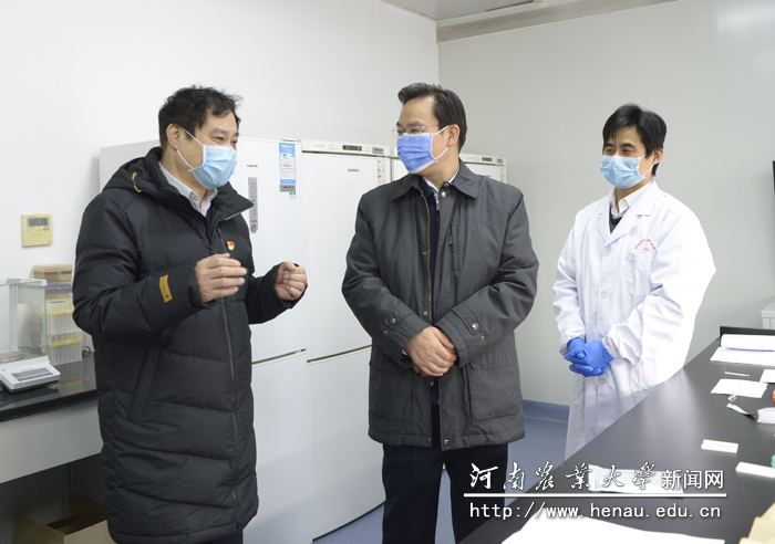省委常委、组织部长孔昌生到校长、中国工程院院士张改平实验室调研指导工作 省委常委、组织部长孔昌生到校长、中国工程院院士张改平实验室调研指导工作