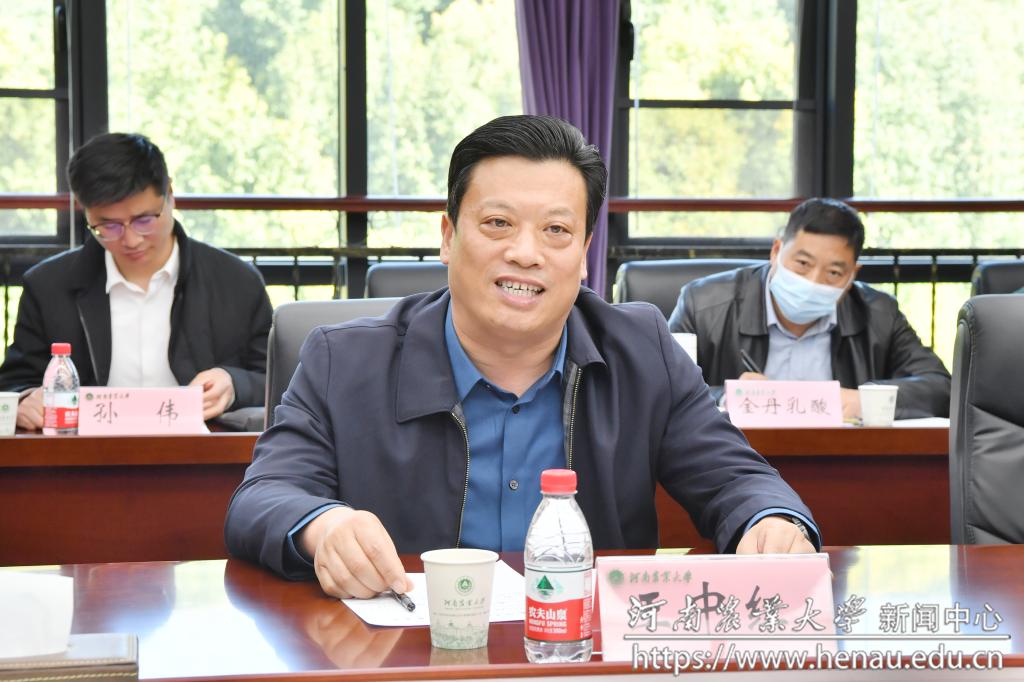 郸城县县委副书记王中红讲话.jpg