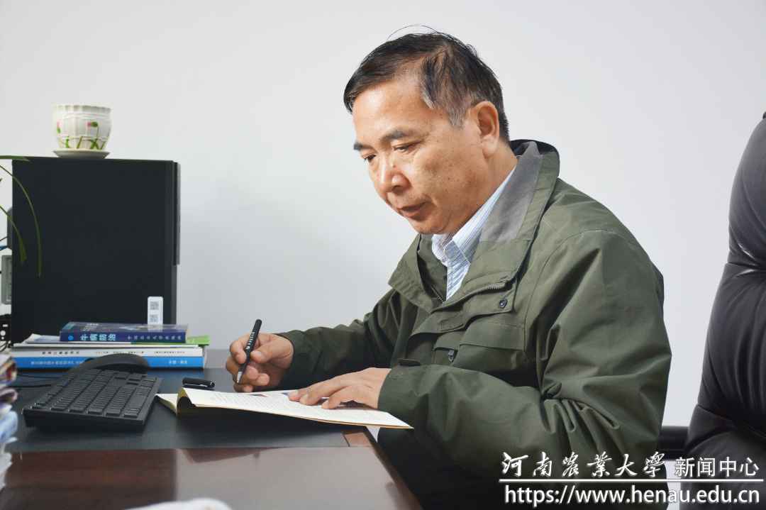 李明1.jpg