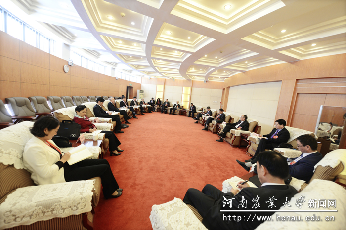 校第七届党委会第一次(扩大)会议 校第七届党委会第一次(扩大)会议