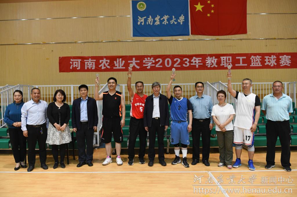 篮球比赛.JPG