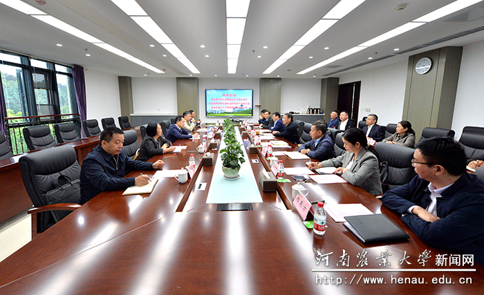 座谈会现场 座谈会现场