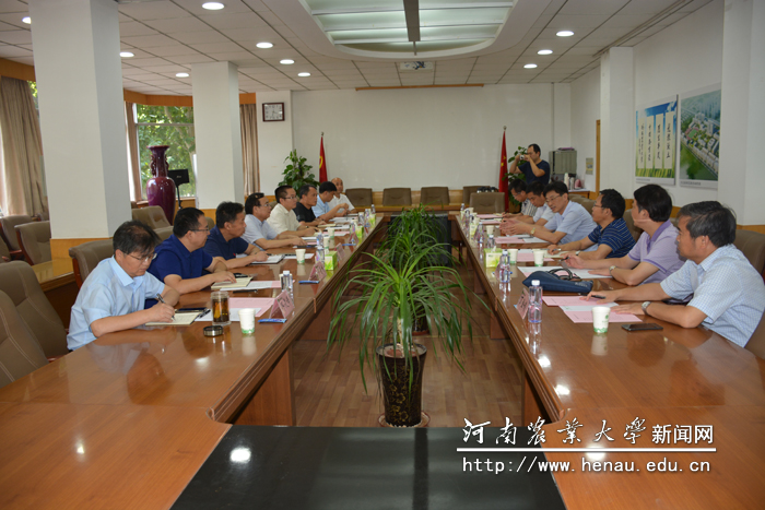 双方在行政楼第一会议室举行座谈 双方在行政楼第一会议室举行座谈