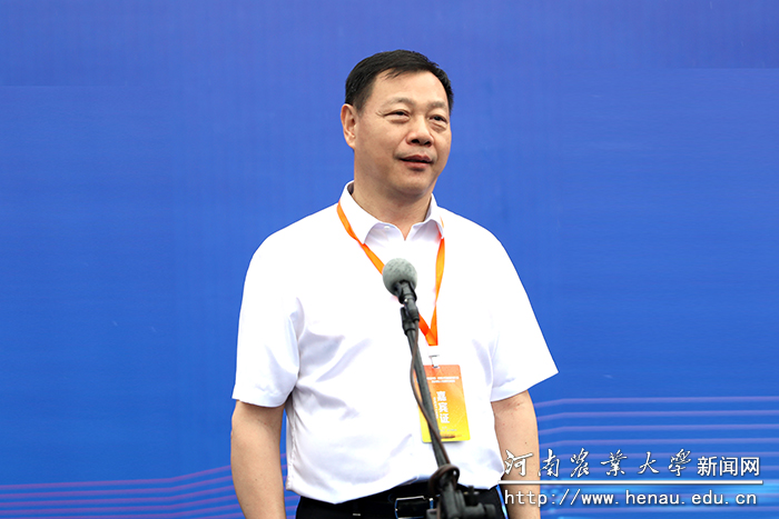 省委农办主任、省农业农村厅厅长申延平致欢迎辞 省委农办主任、省农业农村厅厅长申延平致欢迎辞
