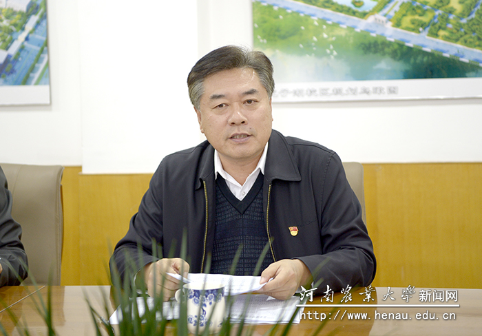 SY校党委副书记、工会主席李成吾传达文件精神 SY校党委副书记、工会主席李成吾传达文件精神