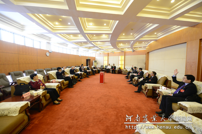 校第七届党委会第一次全体会议 校第七届党委会第一次全体会议