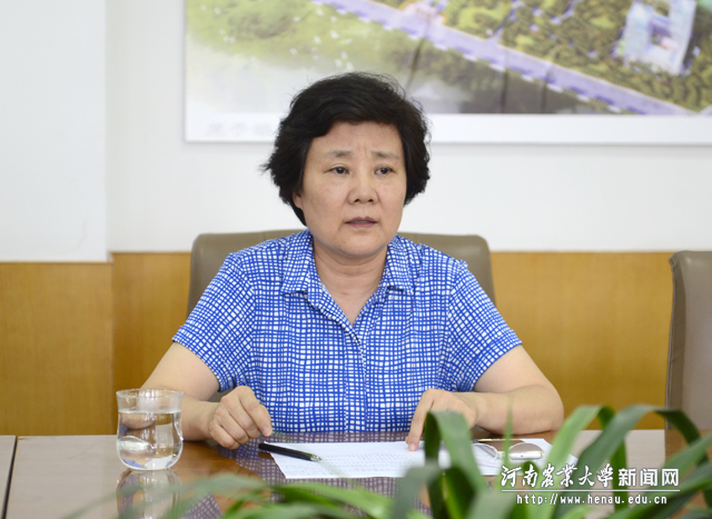 副校长柳娜讲话 副校长柳娜讲话