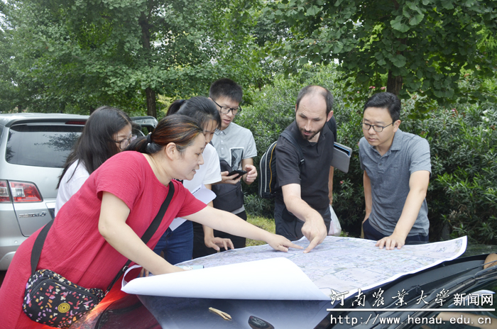 匈牙利圣伊斯特万大学杨巴赫•桑德尔副教授在我校开展工作 匈牙利圣伊斯特万大学杨巴赫•桑德尔副教授在我校开展工作