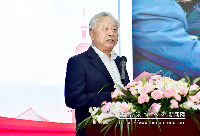 《抗疫情 保丰收 把论文写在祖国大地上》 农学院 郭天财 《抗疫情 保丰收 把论文写在祖国大地上》 农学院 郭天财