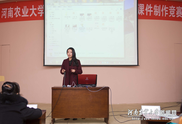 参赛教师在比赛中 参赛教师在比赛中