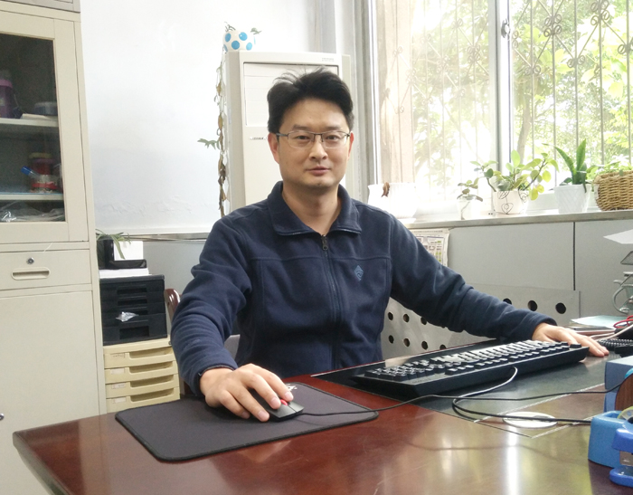 图书馆办公室主任 徐延华 图书馆办公室主任 徐延华