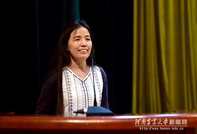 优秀教师代表周苏梅发言 优秀教师代表周苏梅发言